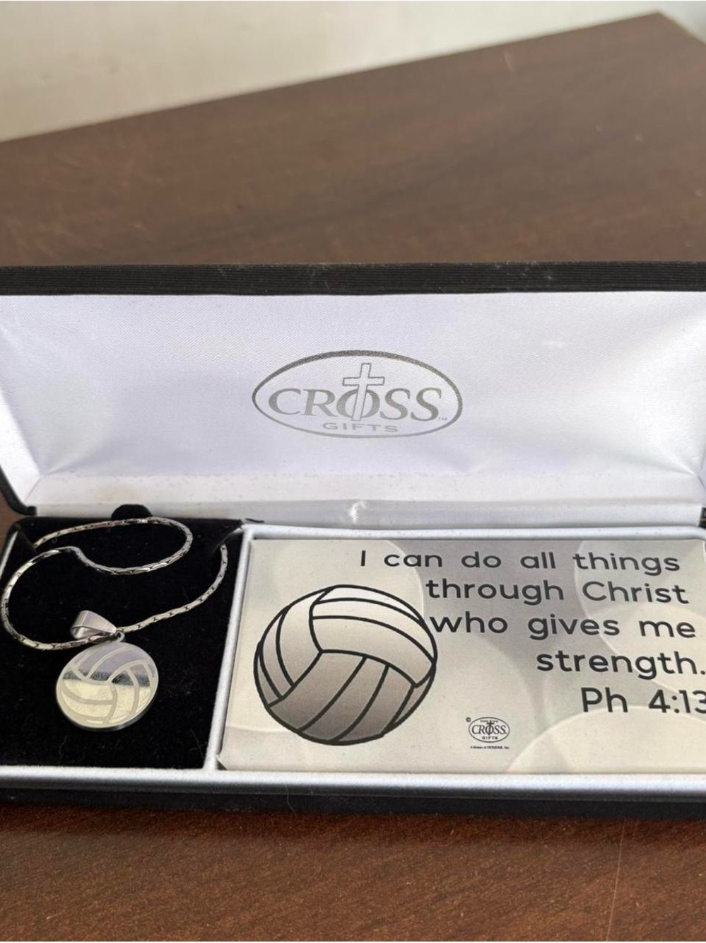 NWT Volleyball chain necklace with cross pendant